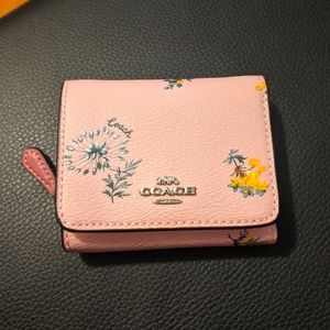 Coach Small Trifold Wallet With Dandelion Floral Print